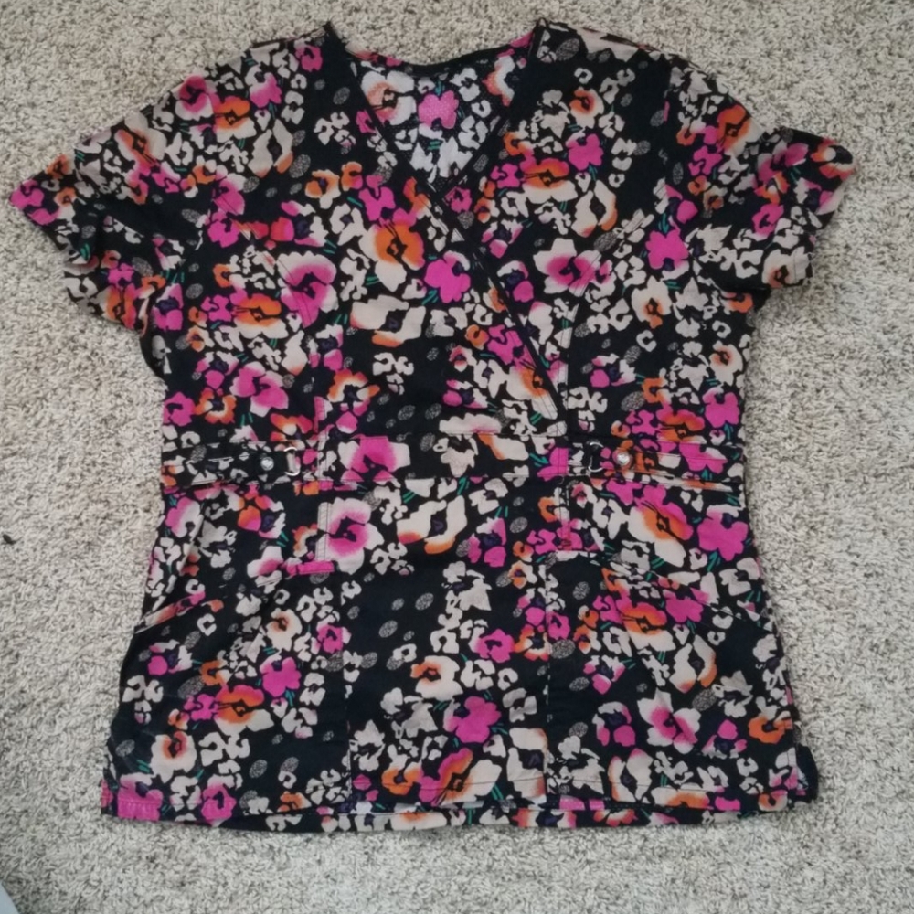 Scrub top